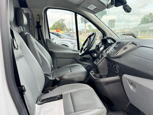 Used 2019 Ford Transit 250 Low Roof image 4