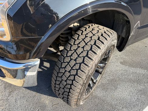 Used 2017 Ford F150 Lariat w/ FX4 Off-Road Package image 11