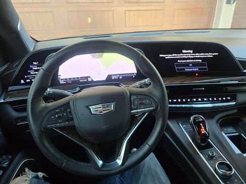 Used 2022 Cadillac Escalade Sport Platinum w/ LPO, ONYX Package image 6