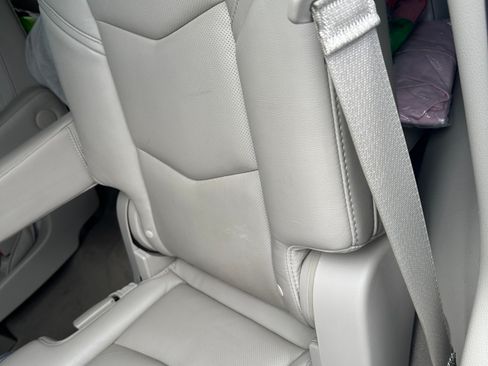 Used 2018 Cadillac Escalade Luxury RWD image 13