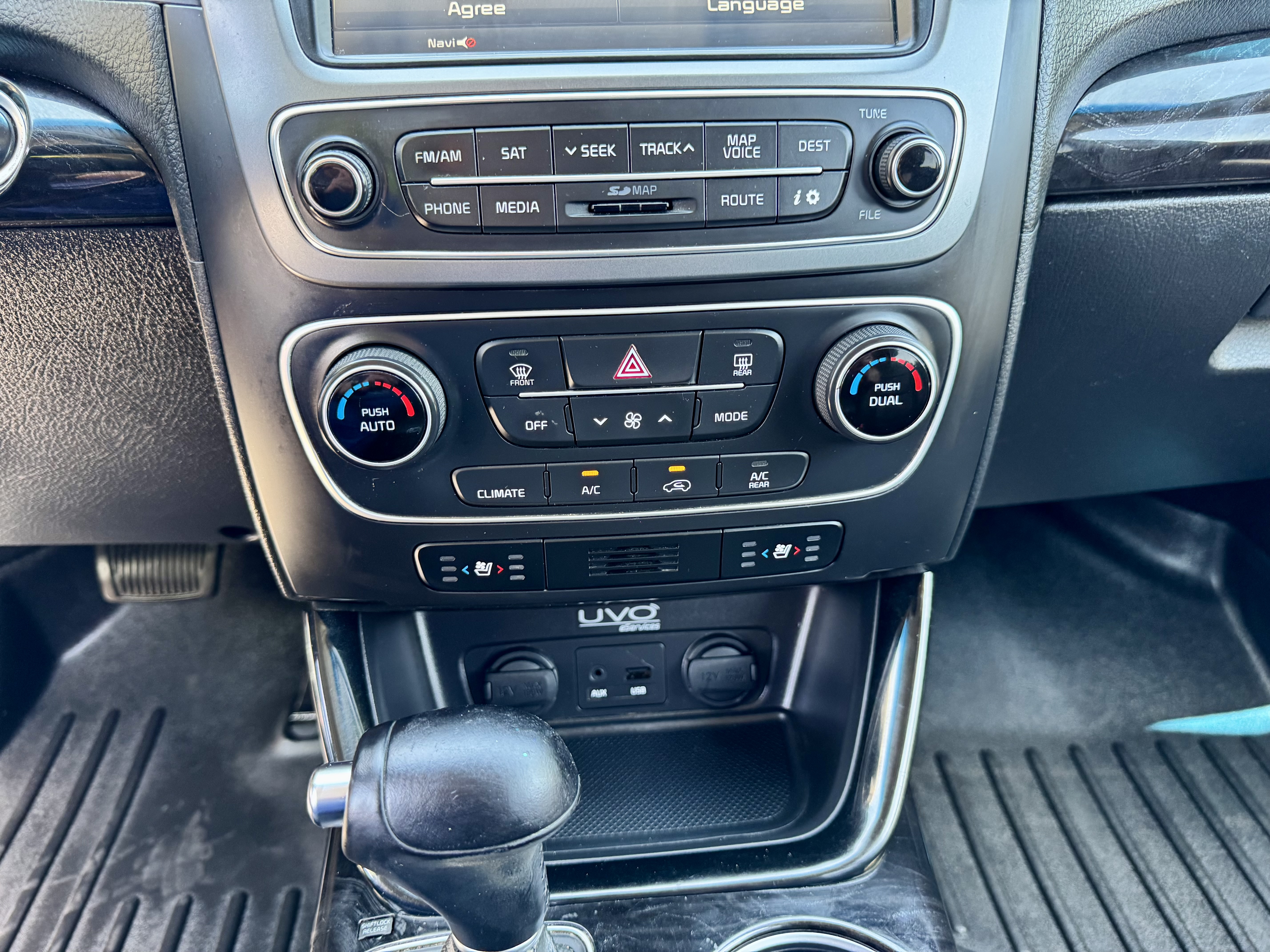 Used 2014 Kia Sorento EX w/ EX V6 Touring Package AWD/4WD image 16