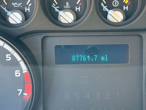 Used 2016 Ford F250 XL w/ Power Equipment Group image 2