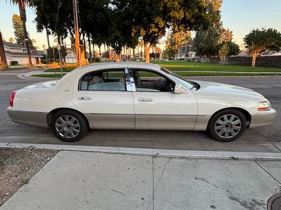 Used 2004 Lincoln Town Car Ultimate