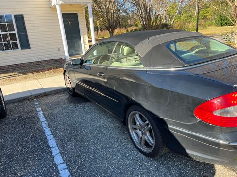 Used 2008 Mercedes-Benz CLK 550 Cabriolet image 8