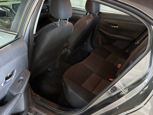 Used 2023 Nissan Sentra SV FWD image 11
