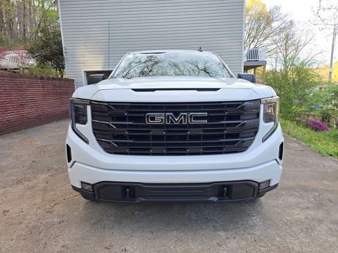 Used 2023 GMC Sierra 1500 Elevation image 5