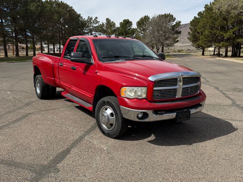 Used 2003 Dodge Ram 3500 Truck 4x4 Quad Cab DRW image 2
