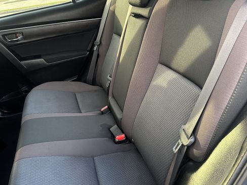 Used 2018 Toyota Corolla L image 12