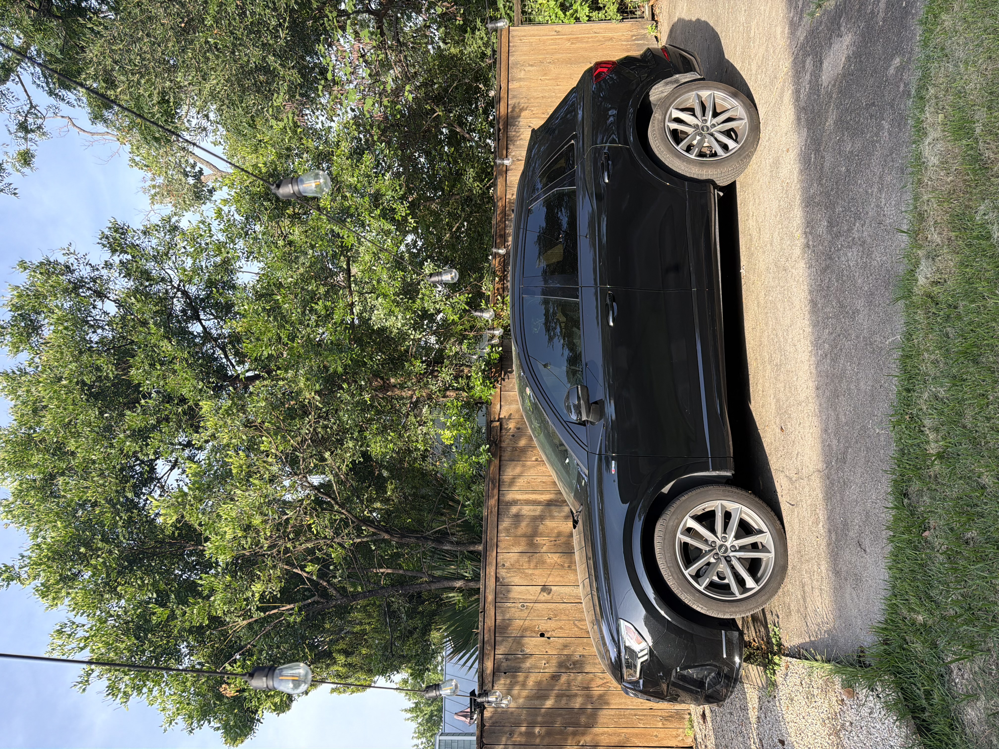 Used 2021 Audi Q3 2.0T Premium Plus w/ Premium Plus Package AWD/4WD image 2