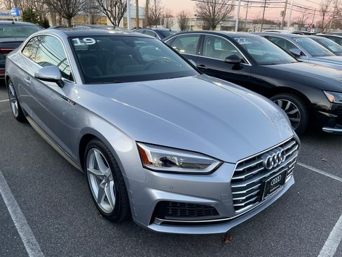 Used 2019 Audi A5 2.0T Premium Plus w/ Premium Plus image 2