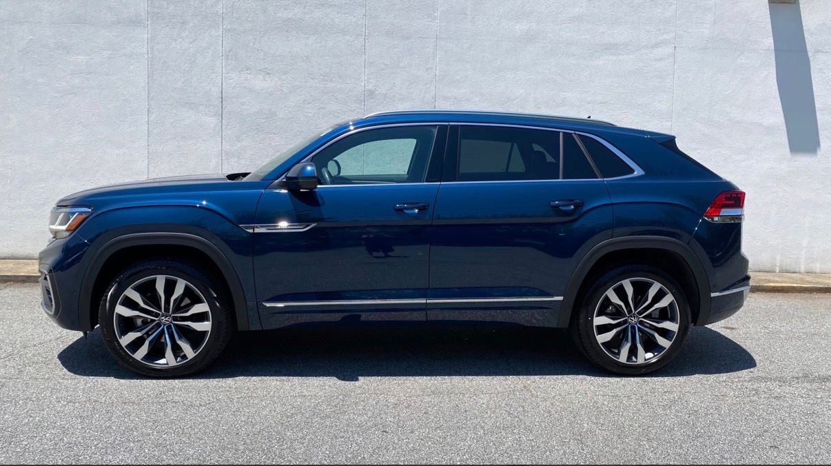 Used 2023 Volkswagen Atlas Cross Sport SE w/ Black Wheel Package AWD/4WD image 10