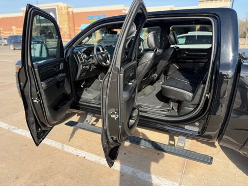 Used 2020 RAM 1500 Limited w/ Black Appearance Package image 10