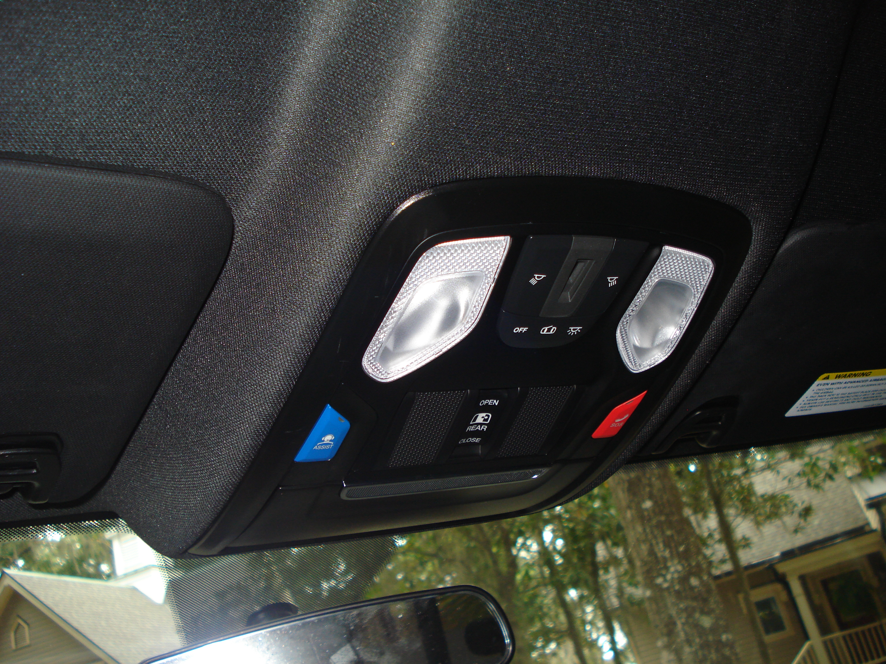 Used 2024 RAM 2500 Tradesman w/ Chrome Appearance Group AWD/4WD image 17