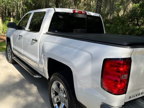 Used 2015 Chevrolet Silverado 1500 LTZ w/ LTZ Plus Package image 4