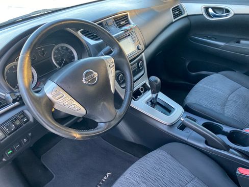 Used 2015 Nissan Sentra SV FWD image 9