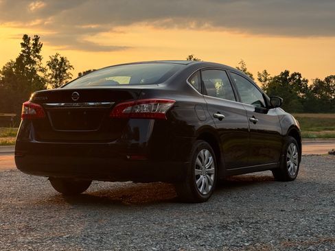Used 2015 Nissan Sentra S FWD image 5