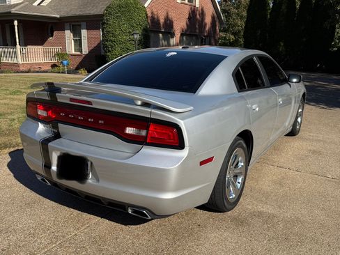 Used 2012 Dodge Charger SXT w/ Rallye Appearance Group image 5