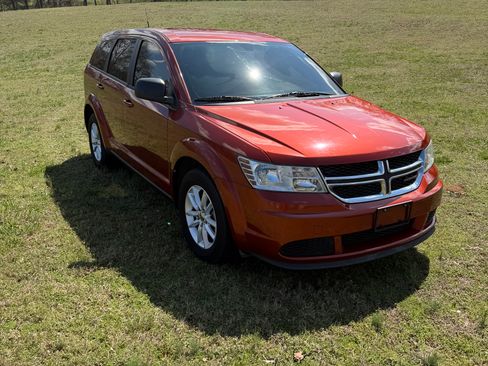 Used 2014 Dodge Journey American Value Package w/ Flexible Seating Group image 1
