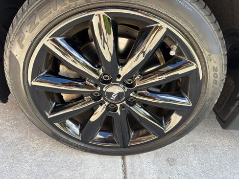 Used 2017 MINI Cooper S image 2