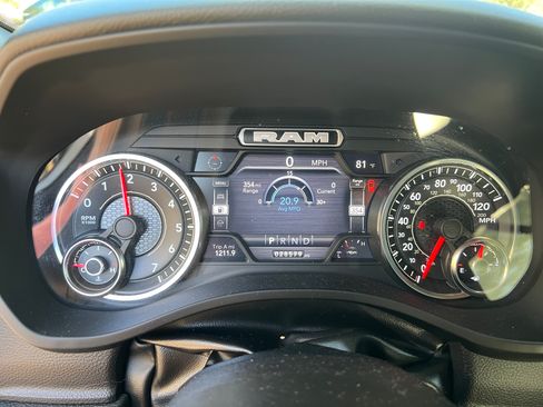 Used 2022 RAM 1500 Big Horn image 10