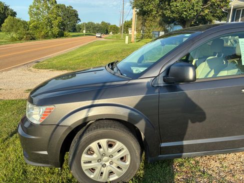 Used 2015 Dodge Journey SE w/ Flexible Seating Group AWD/4WD image 2