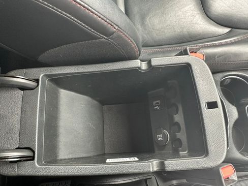 Used 2016 Jeep Cherokee Trailhawk w/ Leather Interior Group AWD/4WD image 26