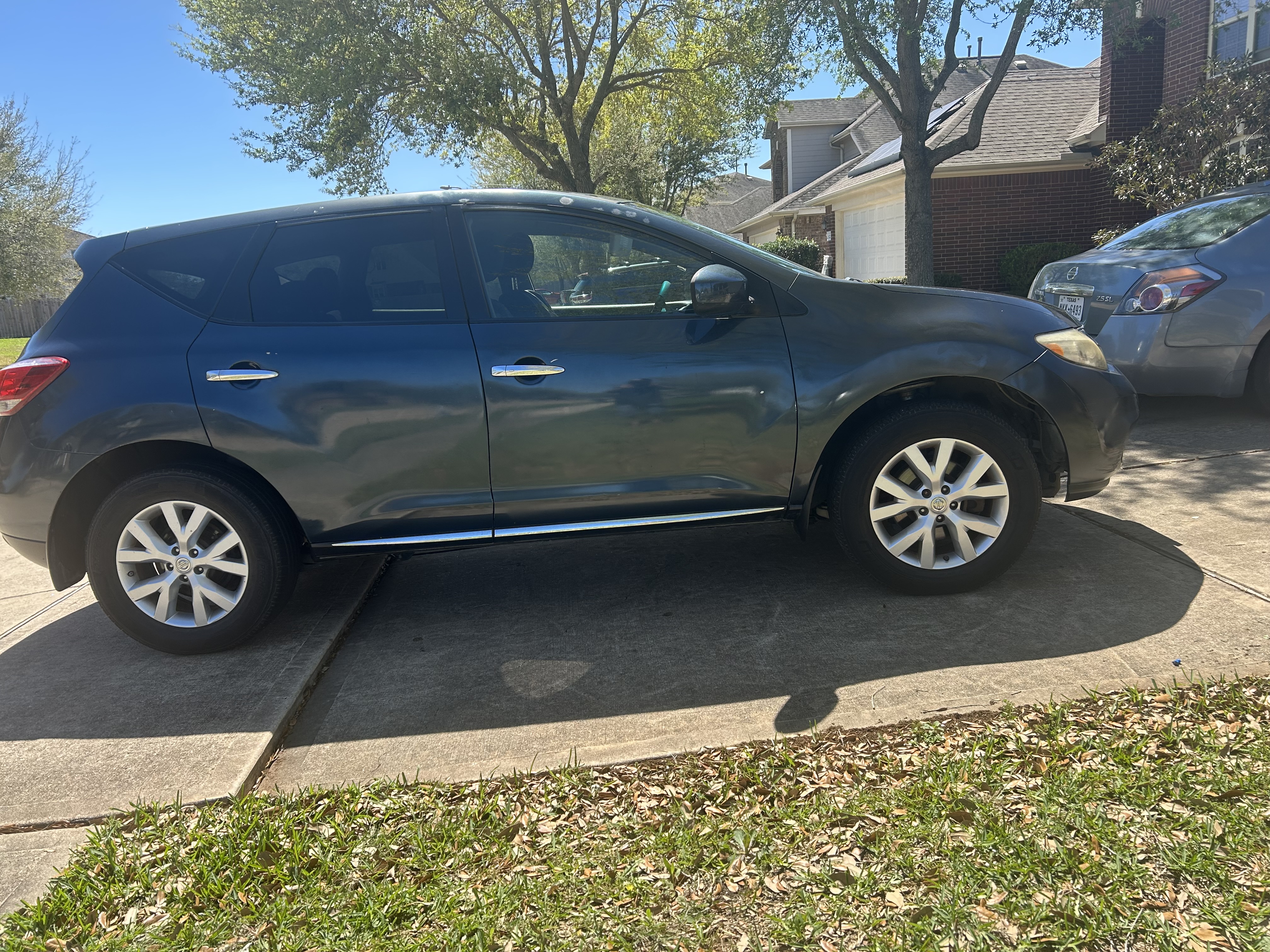 Used 2014 Nissan Murano S FWD image 2