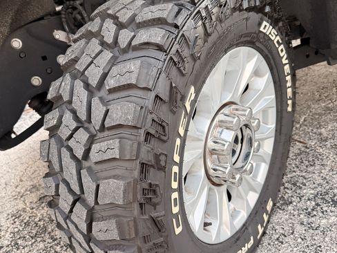 Used 2020 Ford F250 XL w/ STX Appearance Package image 8