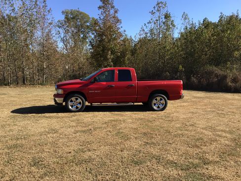 Used 2005 Dodge Ram 1500 Truck SLT w/ Quad Cab Big Horn Value Group image 1