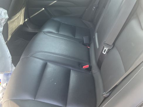 Used 2016 Cadillac XTS Luxury image 10