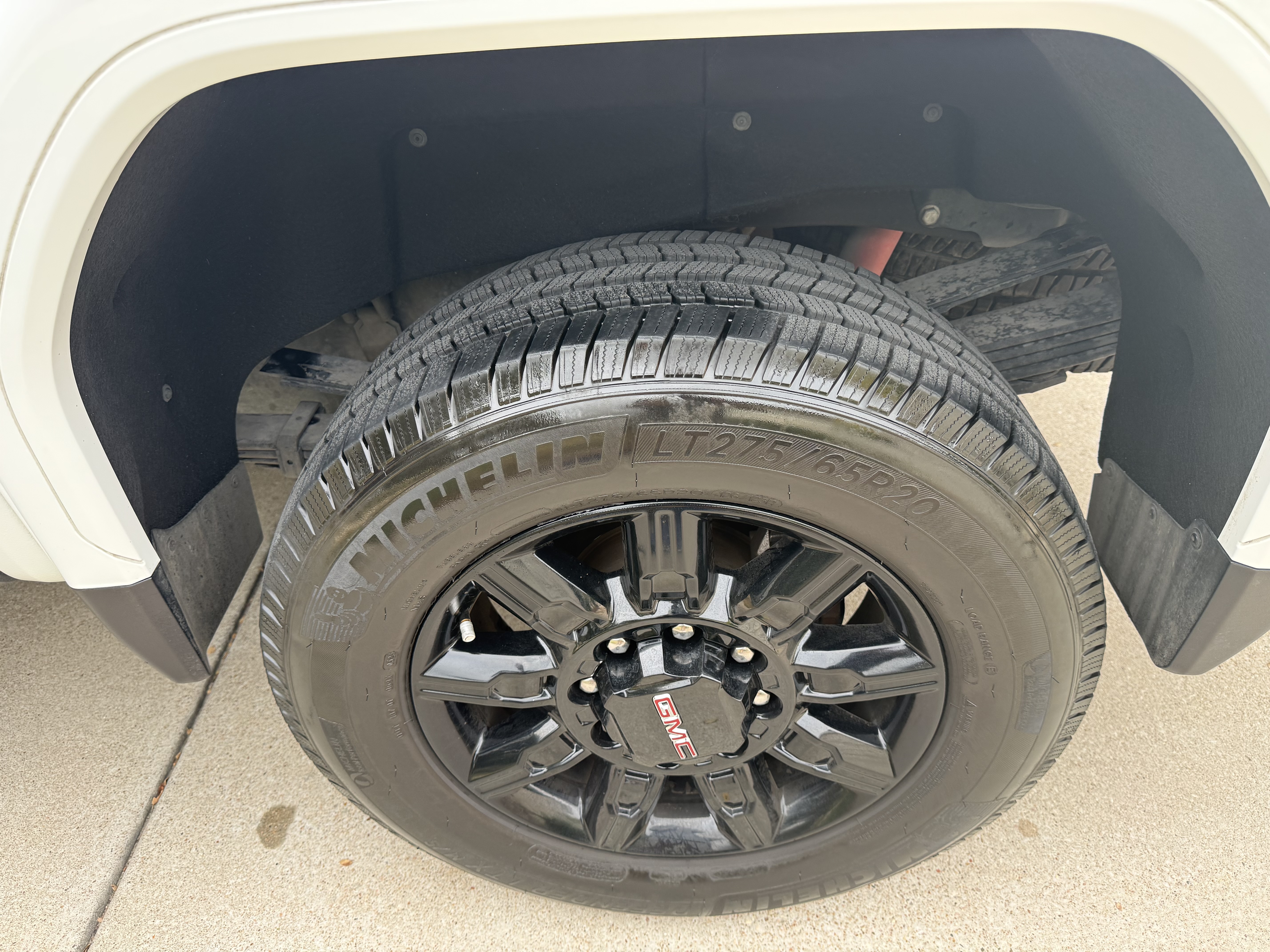 Used 2024 GMC Sierra 2500 AT4 w/ AT4 Premium Plus Package AWD/4WD image 14