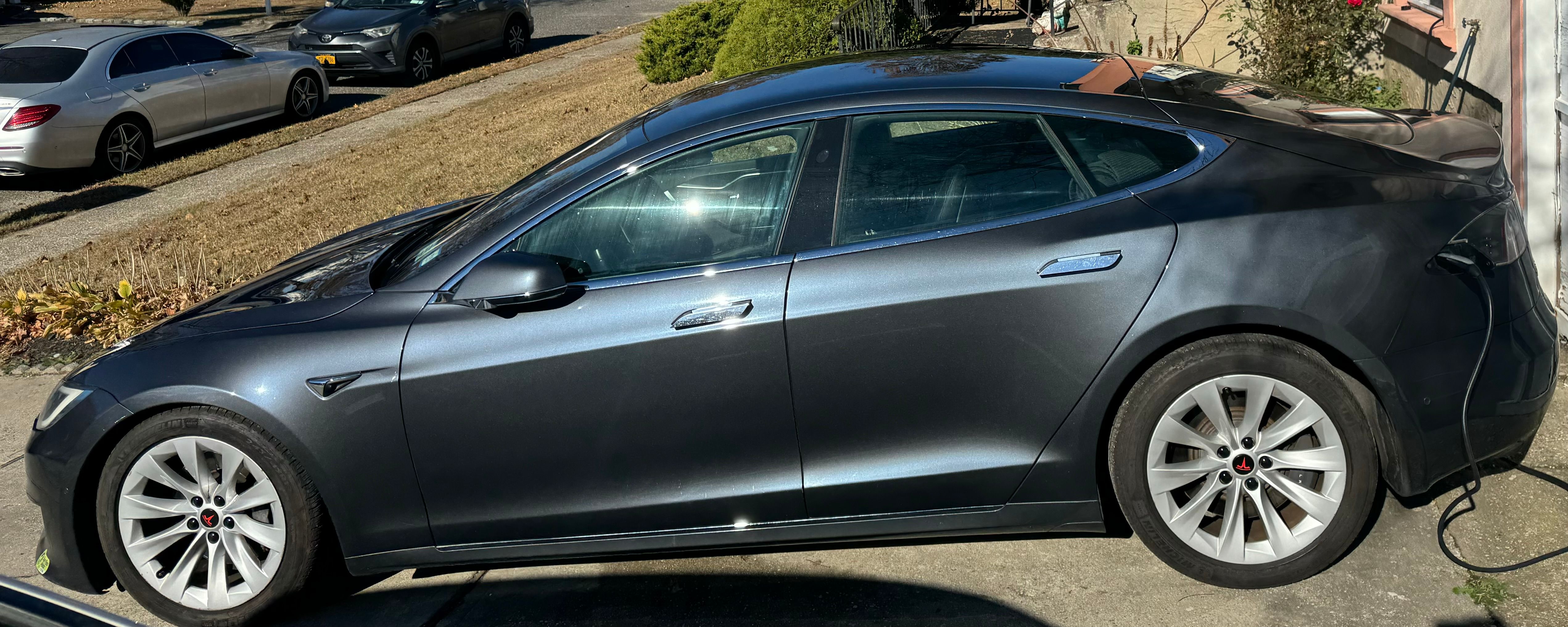 Used 2017 Tesla Model S 75D AWD/4WD image 5