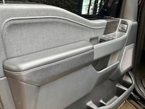 Used 2022 Ford F150 Lariat w/ Equipment Group 502A High image 12