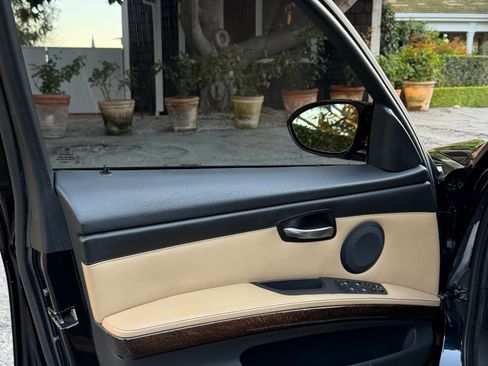 Used 2010 BMW M3 Sedan image 18