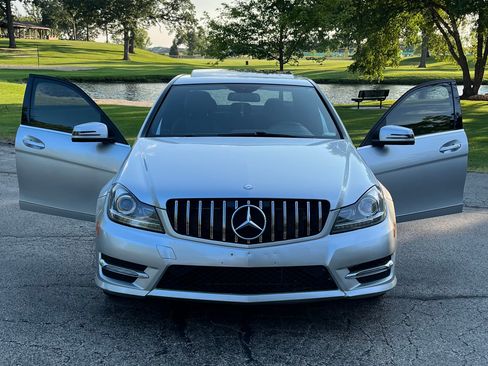 Used 2014 Mercedes-Benz C 300 4MATIC Sedan image 15