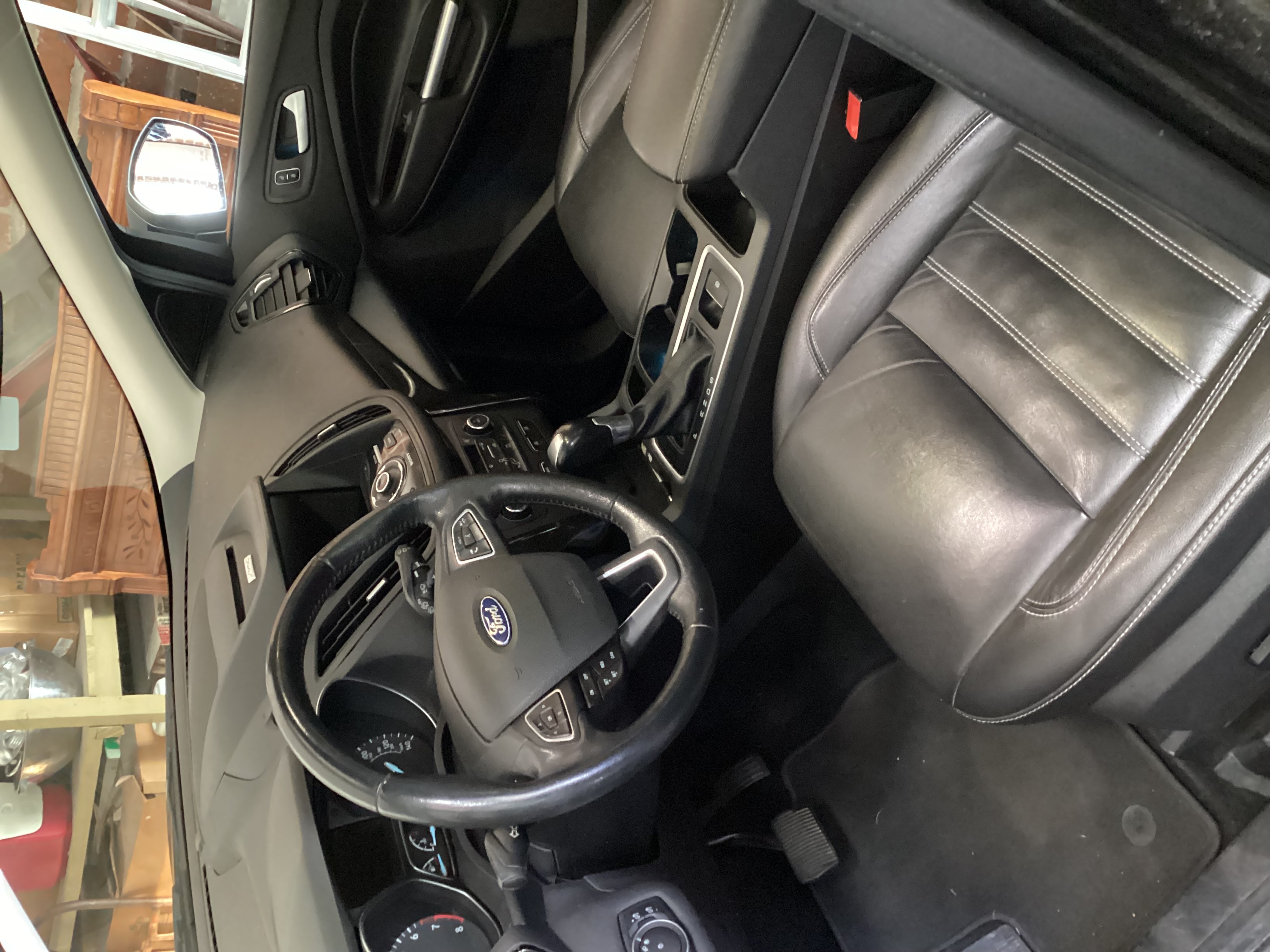 Used 2017 Ford Escape Titanium FWD image 8