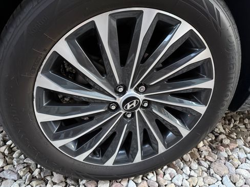 Used 2024 Hyundai Palisade Calligraphy image 15