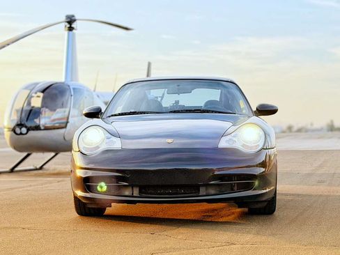 Used 2002 Porsche 911 Targa image 2