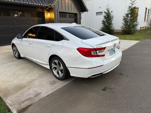 Used 2018 Honda Accord EX-L image 9