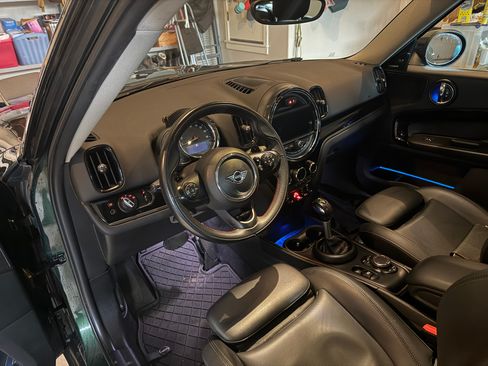 Used 2019 MINI Cooper Countryman S w/ Premium Package image 4