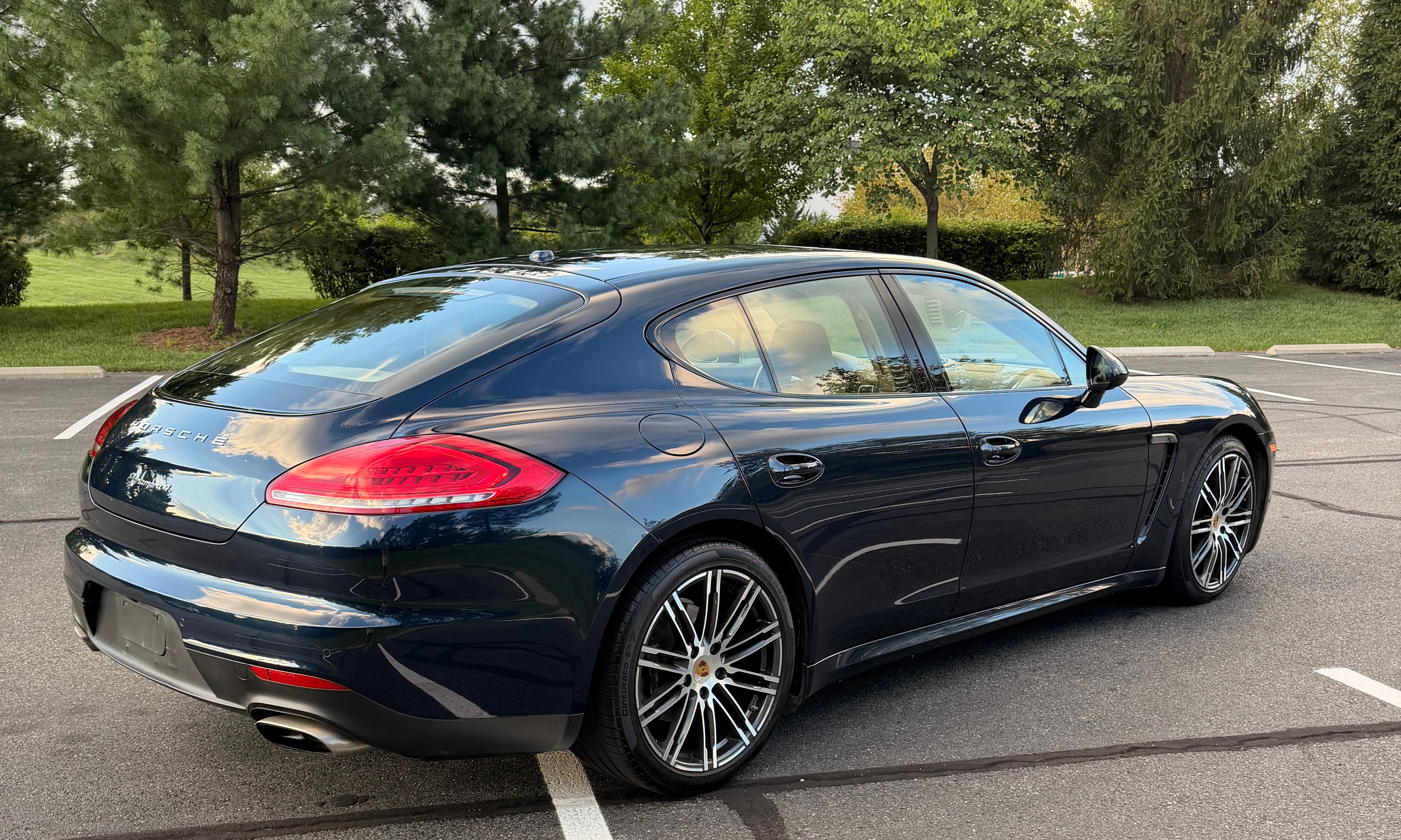 Used 2016 Porsche Panamera 4 Edition AWD/4WD image 12