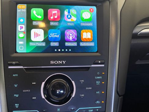 Used 2013 Ford Fusion Energi Titanium w/ Driver Assist Pkg image 11