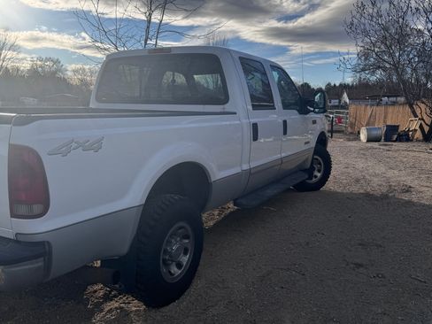 Used 2003 Ford F250 XL image 2