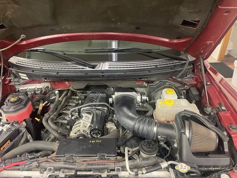 Used 2014 Ford F150 Raptor w/ Equipment Group 801A Luxury image 5