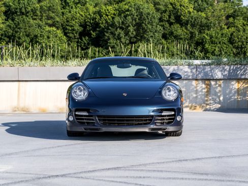 Used 2011 Porsche 911 4 Coupe image 4