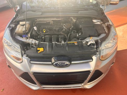 Used 2012 Ford Focus SE image 11