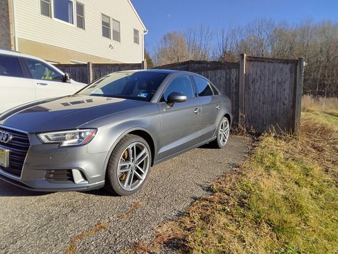 Used 2018 Audi A3 2.0T Premium w/ Convenience Package image 21