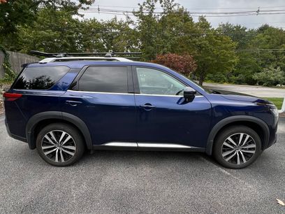 Used 2023 Nissan Pathfinder Platinum