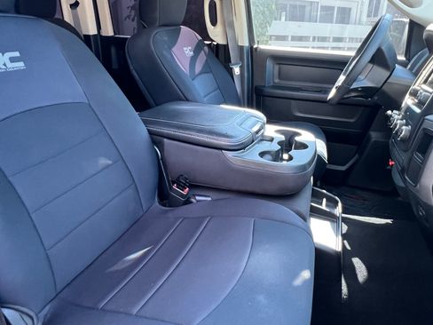 Used 2018 RAM 1500 Express w/ Express Value Package image 31