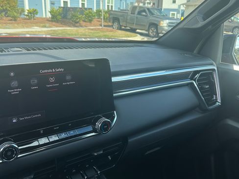 Used 2023 GMC Canyon Elevation w/ Trailering Package image 12